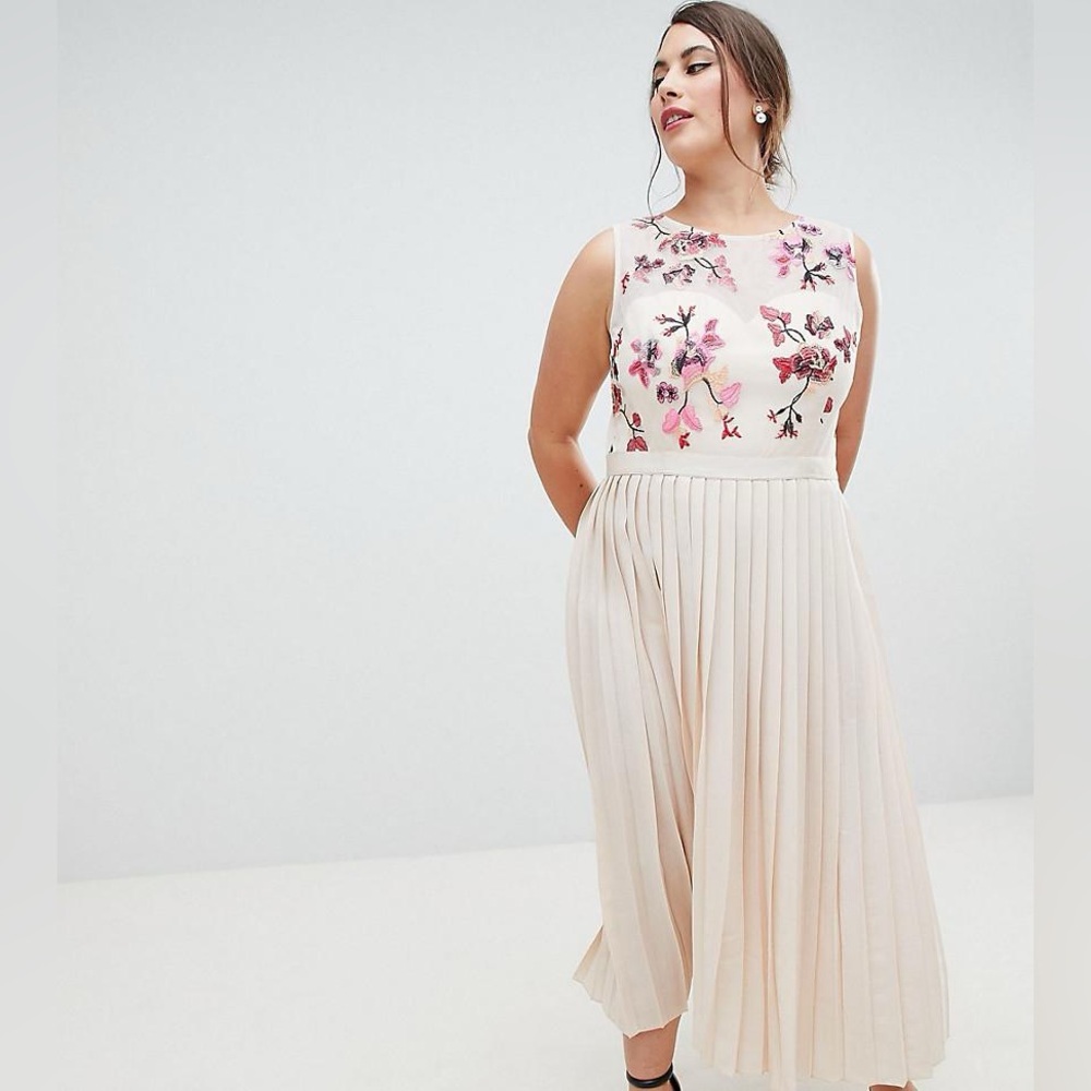 Little Mistress Sz 4 Pleated
Skirt Cream Embroidered Flowers Tulle  Dress NWT